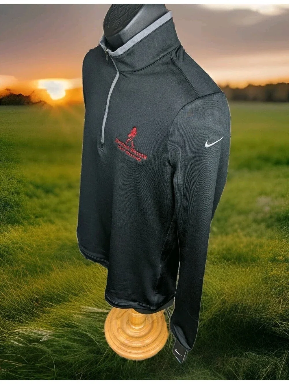 NIKE Johnnie Walker Whiskey Golf Shirt Jacket Pullover Womens Medium Mens Small